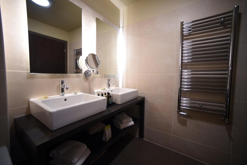 Hotel Les Rives Guebwiller Room photo